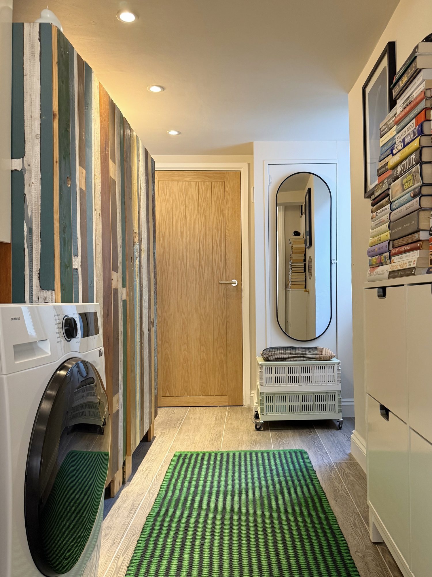NoHi, the hallway dressing area