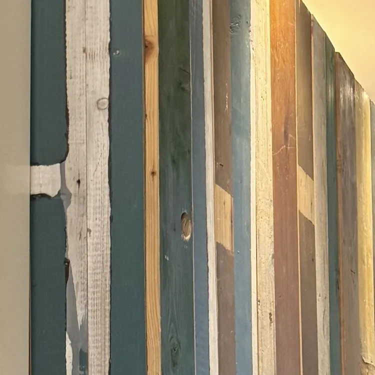 NoHi, detail, the doors of the vintage hallway units